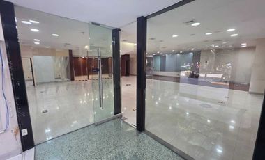 LOCAL COMERCIAL PREMIUM EN INSURGENTES SUR – PIE DE CALLE
