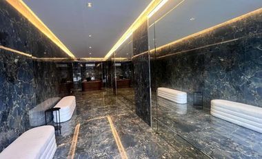 Monoambiente en venta con balcón al frente