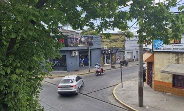 Venta Oficina 2 ambientes por escalera Centro de Pilar