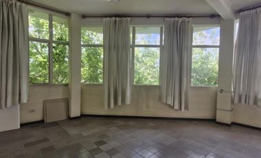 Venta Oficina 2 ambientes por escalera Centro de Pilar