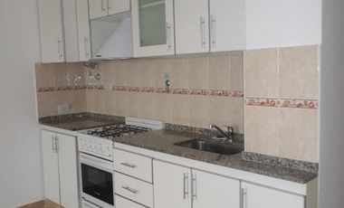 Excelente monoambiente EN ALQUILER, San Martin centro .