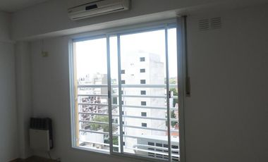 Excelente monoambiente EN ALQUILER, San Martin centro .