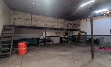 Galpón de 100m2 sobre lote de 10mx33m