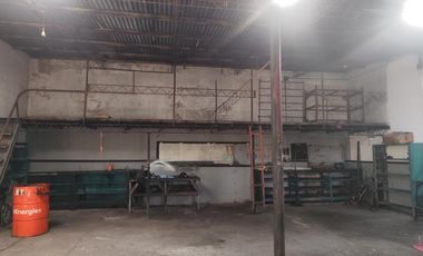 Galpón de 100m2 sobre lote de 10mx33m
