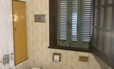 Casa de 3 dormitorios en venta en Temperley Este