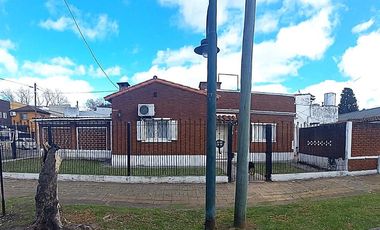 VENTA CHALET 3 AMBIENTES EN MUNRO