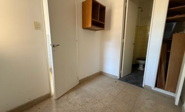 VENTA DEPARTAMENTO DE 3 DORMITORIOS + COMODÍN, EN EL CENTRO