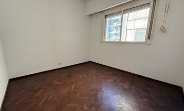 VENTA DEPARTAMENTO DE 3 DORMITORIOS + COMODÍN, EN EL CENTRO