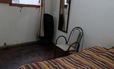 Casa en Rosario-PASCO AL 800-VENTA- ABASTO- PLANTA ALTA- 2 DORMITORIOS