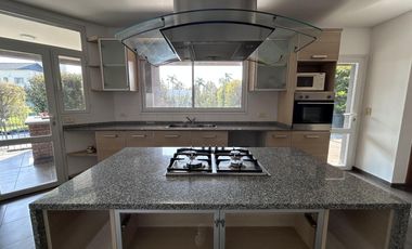 Venta casa Funes Hills Cadaques 3 dormitorios piscina