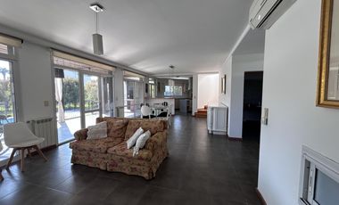 Venta casa Funes Hills Cadaques 3 dormitorios piscina