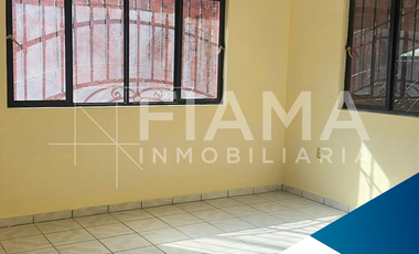 CASA EN VENTA EN COL. LOMA HERMOSA, TEPIC, NAYARIT. (G)