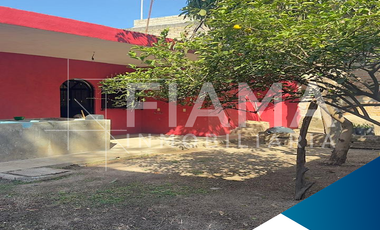 CASA EN VENTA EN COL. LOMA HERMOSA, TEPIC, NAYARIT. (G)