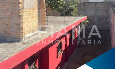 CASA EN VENTA EN COL. LOMA HERMOSA, TEPIC, NAYARIT. (G)