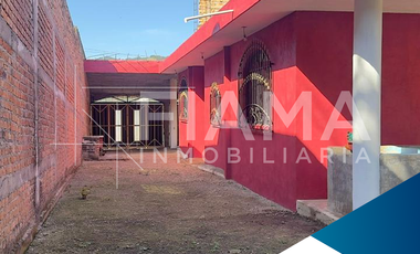 CASA EN VENTA EN COL. LOMA HERMOSA, TEPIC, NAYARIT. (G)