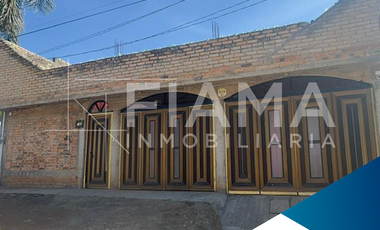 CASA EN VENTA EN COL. LOMA HERMOSA, TEPIC, NAYARIT. (G)