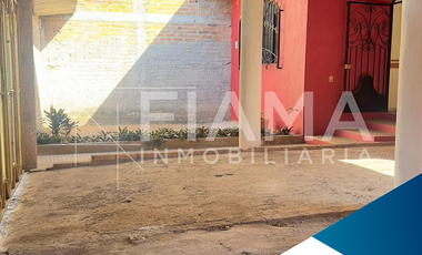 CASA EN VENTA EN COL. LOMA HERMOSA, TEPIC, NAYARIT. (G)