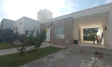 Venta Casa Tierra de Sueños 2 Roldan 2 dormitorios amplio jardín