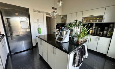 Casa cuatro dormitorios, Barrio cerrado Barrancas, prox. Urca