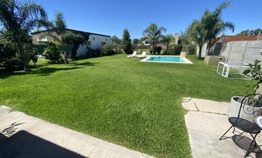 CASA 3 DORMITORIOS CON PILETA EN LAS ACEQUIAS DEL AIRE