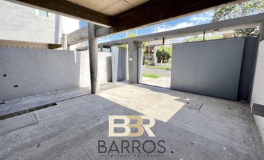 Venta duplex 4 ambientes Castelar