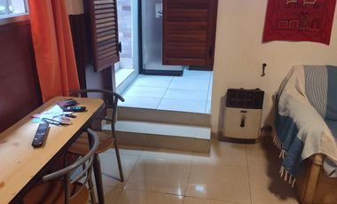 PH 2ambientes PB lateral con luz, Lavadero, patio,