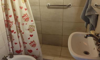 PH 2ambientes PB lateral con luz, Lavadero, patio,