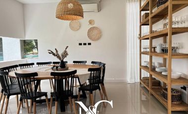 Casa en venta en Costa Esmeralda 5 ambientes