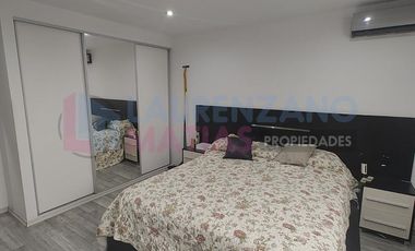 VENTA DOS PH'S SOBRE LOTE PROPIO DE 8,66 X 29,02 - CIUDADELA