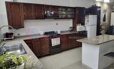 VENTA DOS PH'S SOBRE LOTE PROPIO DE 8,66 X 29,02 - CIUDADELA