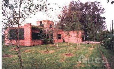 VENTA | CASA Luminosa con gran Jardin y Pileta | Tronador al 300 Barrio Altavista