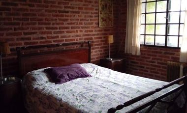 VENTA | CASA Luminosa con gran Jardin y Pileta | Tronador al 300 Barrio Altavista