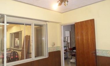 Excelente dpto PB en venta 4 amb. Apto Profesional. San Martin Centro consulte!