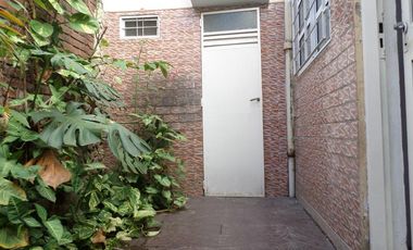 Excelente dpto PB en venta 4 amb. Apto Profesional. San Martin Centro consulte!