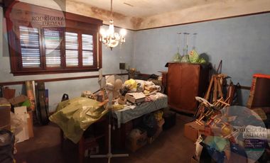 Casa en Temperley con 2 dormitorios y lote de 52,95 metros de largo!