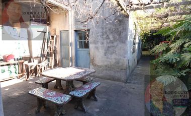 Casa en Temperley con 2 dormitorios y lote de 52,95 metros de largo!