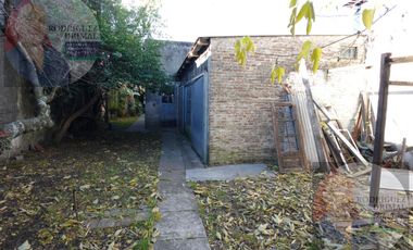 Casa en Temperley con 2 dormitorios y lote de 52,95 metros de largo!