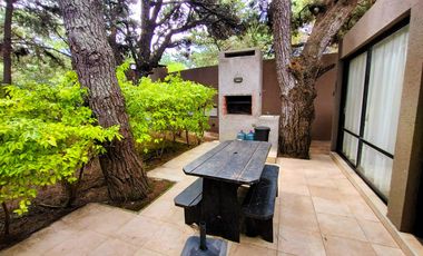 COSTA DEL ESTE - VENTA - CASA - FRENTE A INGRESO RESERVA - ACEPTA PERMUTA