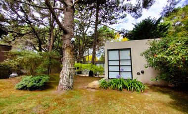 COSTA DEL ESTE - VENTA - CASA - FRENTE A INGRESO RESERVA - ACEPTA PERMUTA