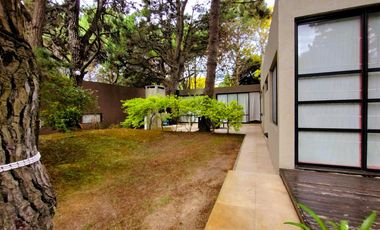 COSTA DEL ESTE - VENTA - CASA - FRENTE A INGRESO RESERVA - ACEPTA PERMUTA