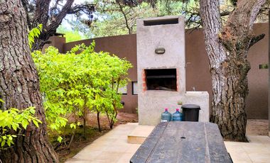 COSTA DEL ESTE - VENTA - CASA - FRENTE A INGRESO RESERVA - ACEPTA PERMUTA