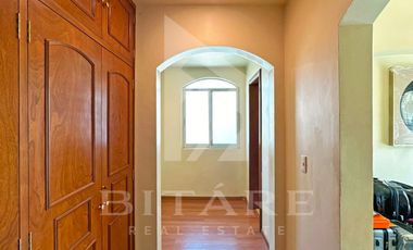 RESIDENCIA EN RENTA EN PUERTA DE HIERRO