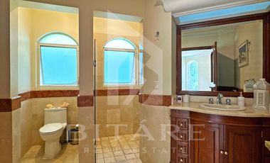 RESIDENCIA EN RENTA EN PUERTA DE HIERRO