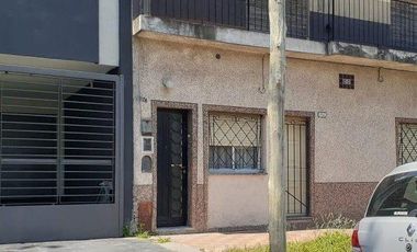 Departamento Tipo Casa en Venta en Lanus Oeste