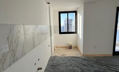 Venta 3 Ambientes 110M2, Cochera y Baulera, Lanús.