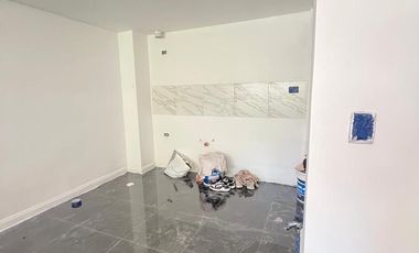 Venta 3 Ambientes 110M2, Cochera y Baulera, Lanús.