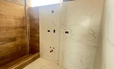 Venta 3 Ambientes 110M2, Cochera y Baulera, Lanús.