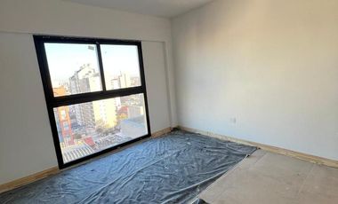 Venta 3 Ambientes 110M2, Cochera y Baulera, Lanús.