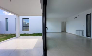 Casa en Venta en Quebradas de Manantiales, toda planta baja