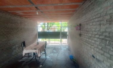 VENDE DOS CASAS EN PEREZ